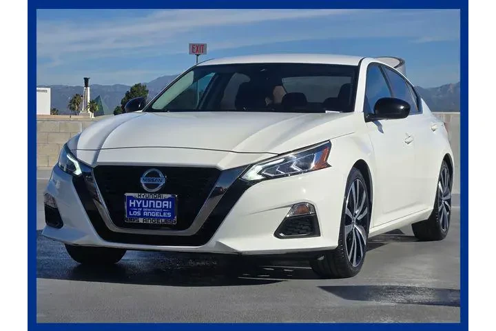 $22695 : Nissan Altima 2020 2.5 SR 4d image 7