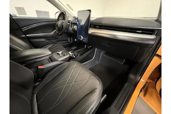 $24467 : Ford Mustang Mach-E 2023 Sel image 10