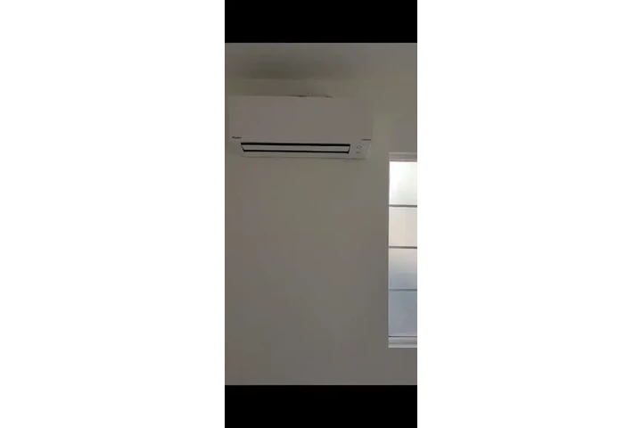 $1500 : Downey 🏠 Pet Friendly 2-1 image 8