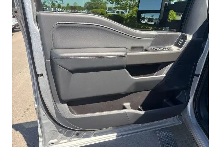 $40000 : Ford F-150 2023 4x4 Platinum image 8