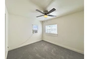 $980 : modern Cute 2 Bedroom thumbnail