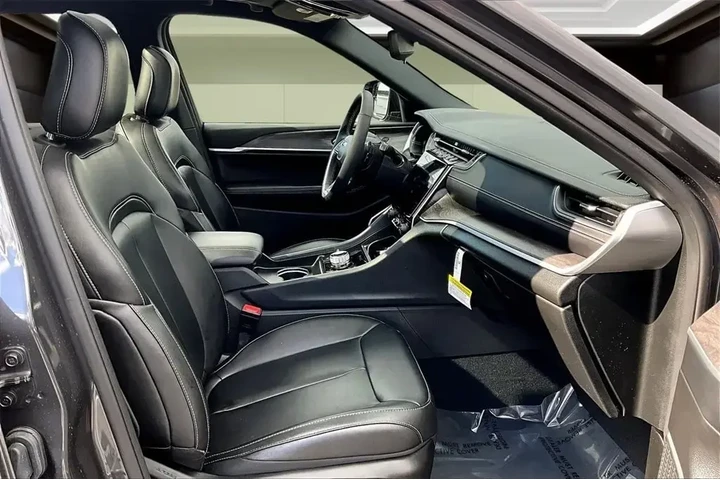 $31715 : Jeep Grand Cherokee 2024 4x4 image 7