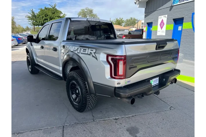 2017 F-150 Raptor SuperCrew 4 image 7