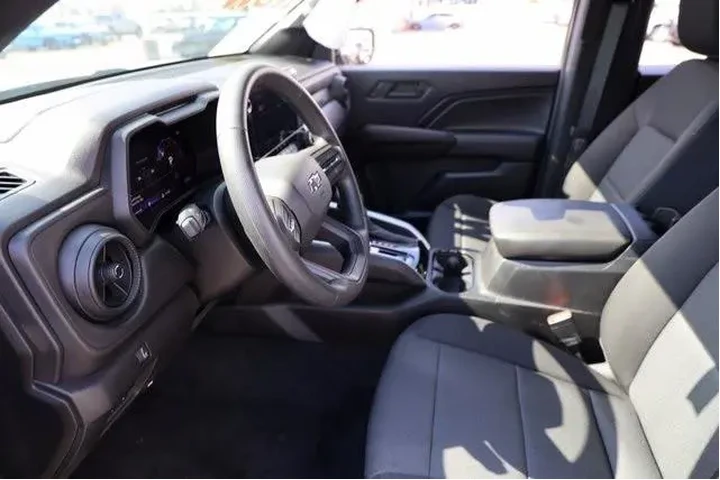 $35701 : Chevrolet Colorado 2024 4x4 image 10