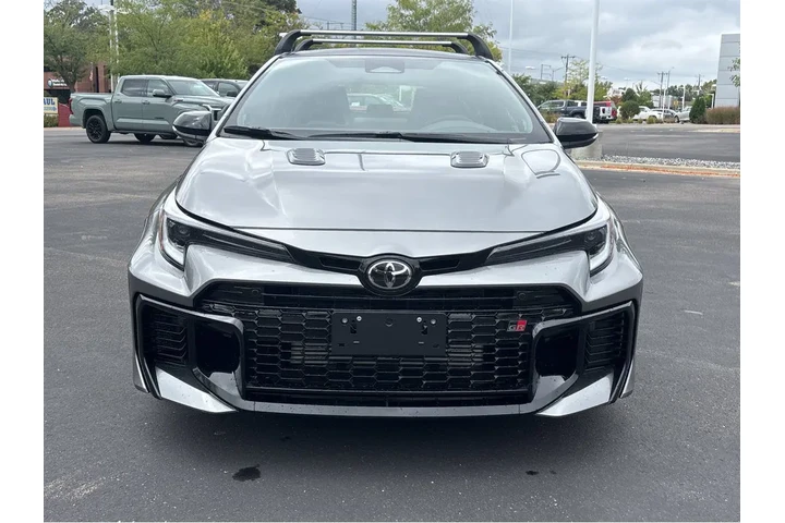 $45000 : Gold Certified2025 GR Corolla image 7