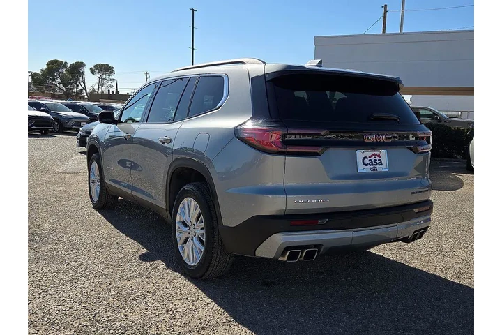 $38982 : GMC Acadia 2024 Elevation 4d image 4