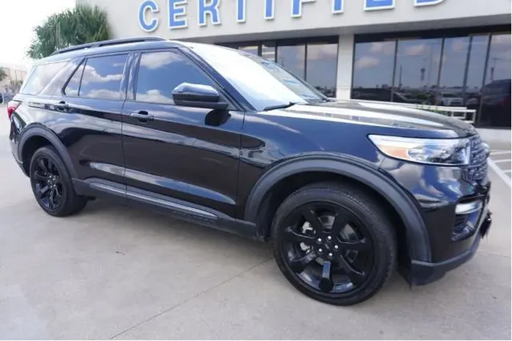 $27288 : Ford Explorer 2022 AWD XLT 4 image 1