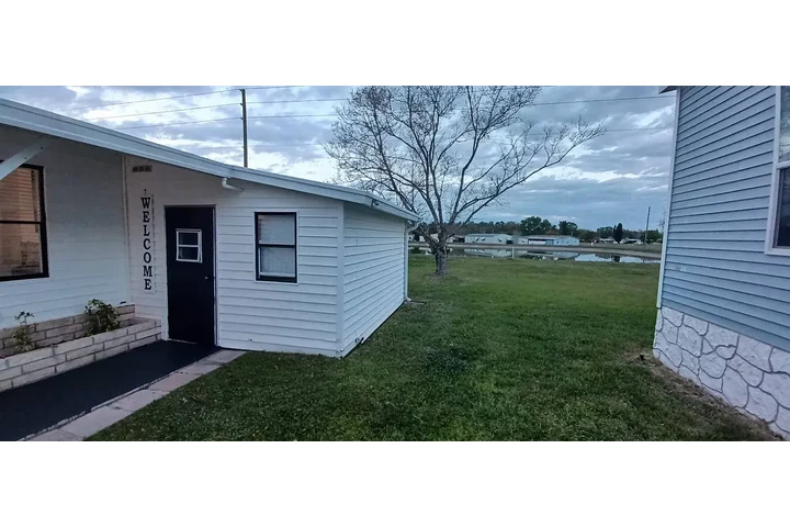 $1200 : VIVE EN UN RESORT/ CAMPO GOLF image 7