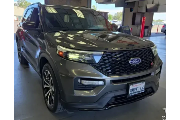 $31880 : Ford Explorer 2020 AWD ST 4d image 1