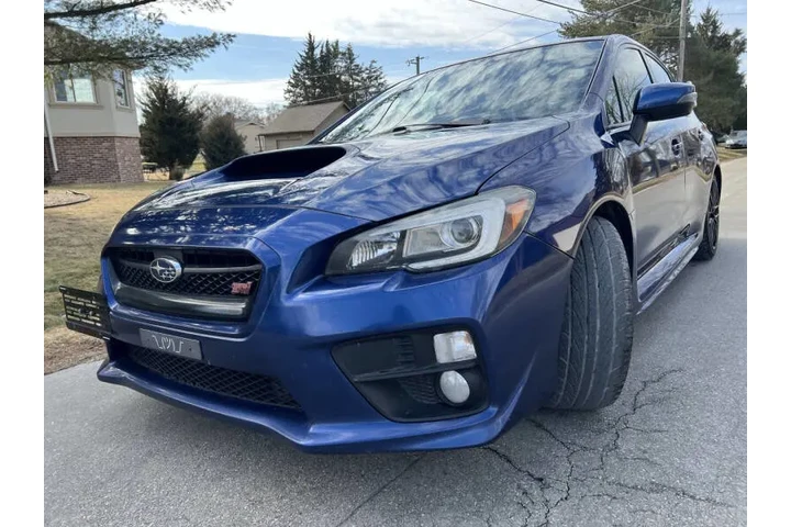 $18997 : 2015 WRX STI image 4