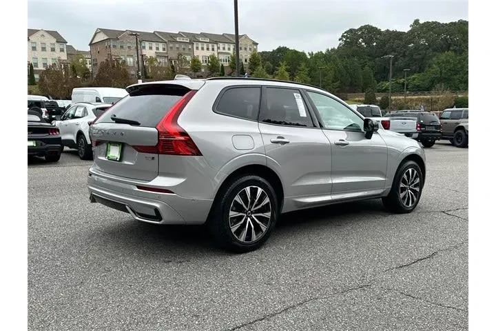 $37398 : Volvo XC60 2025 AWD B5 Plus image 7