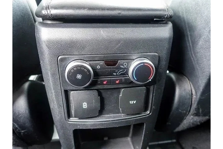 $15776 : Ford Explorer 2020 AWD XLT 4 image 10