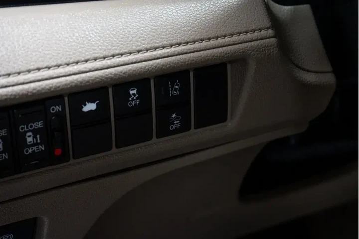 $24697 : Honda Odyssey 2018 EX-L 4dr image 7