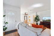 $1000 : freshly painted Newly home thumbnail