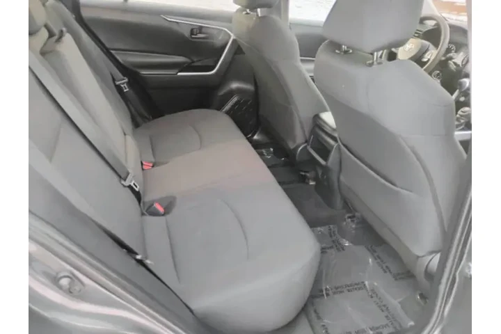 $19995 : 2020 RAV4 LE image 10