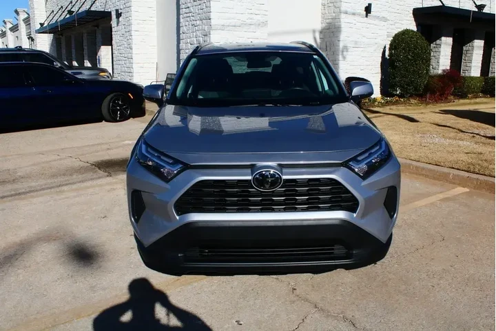 $26385 : Toyota RAV4 2024 XLE 4dr SUV image 5