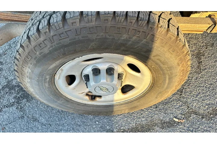 $6495 : 2006 Silverado 2500HD image 9