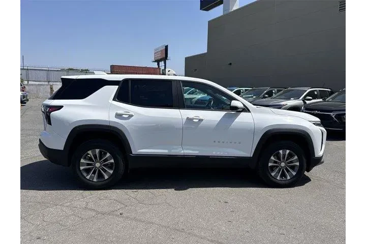 $29000 : Chevrolet Equinox 2026 LT 4d image 2
