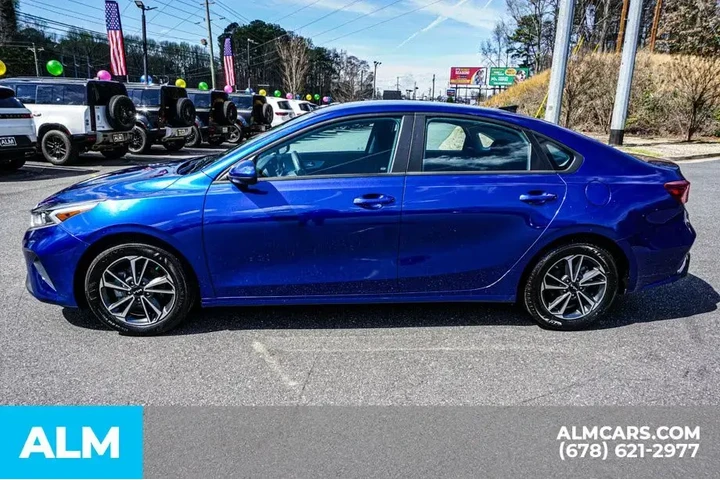 $15920 : Kia Forte 2023 LXS 4dr Sedan image 6