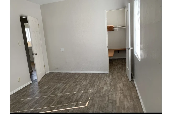 $1500 : Apto. de 1 Rec. de Renta en HP image 3