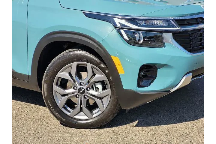 $23166 : Kia Seltos 2024 S 4dr SUV image 6