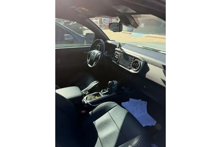 $29995 : Toyota Tacoma 2022 4x4 TRD P image 6