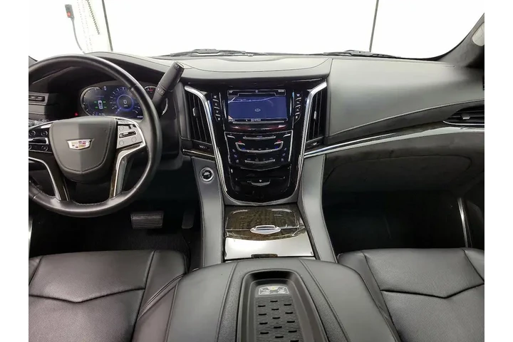 $37998 : Cadillac Escalade 2016 4X4 P image 9