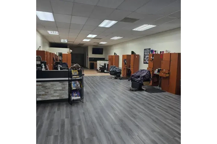 ✂️ DARIO’S BARBER SHOP ✂️ image 6