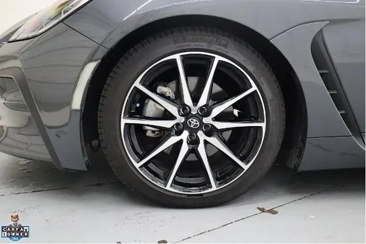$28995 : Toyota GR86 2023 2dr Coupe 6 image 10