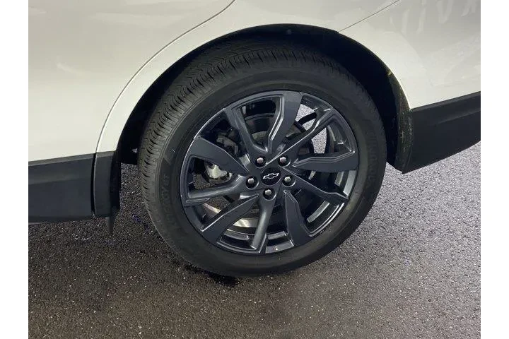 Chevrolet Equinox 2022 4x4 R image 10