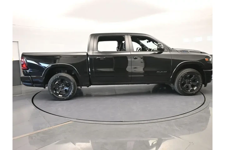 $35983 : Ram 1500 2025 4x4 Lone Star image 7