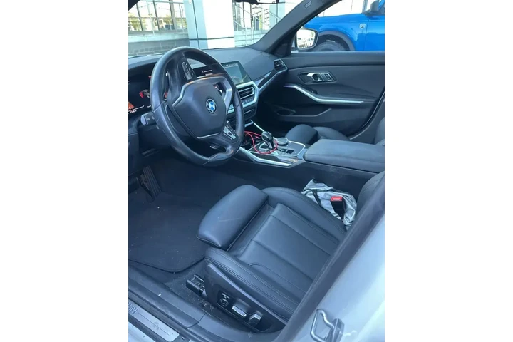 $20351 : BMW 3 Series 2019 330i 4dr S image 2