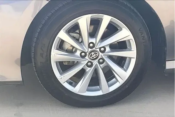 $21511 : Toyota Camry 2024 LE 4dr Sed image 9