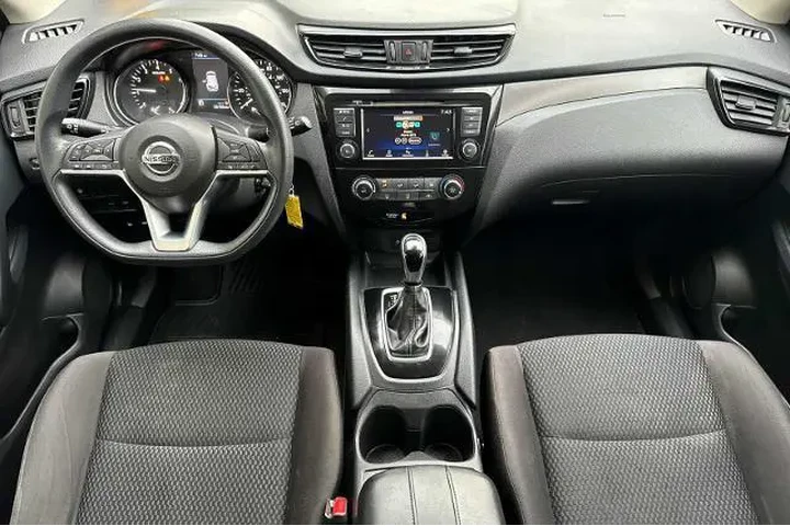 $16811 : Nissan Rogue Sport 2020 S 4d image 10