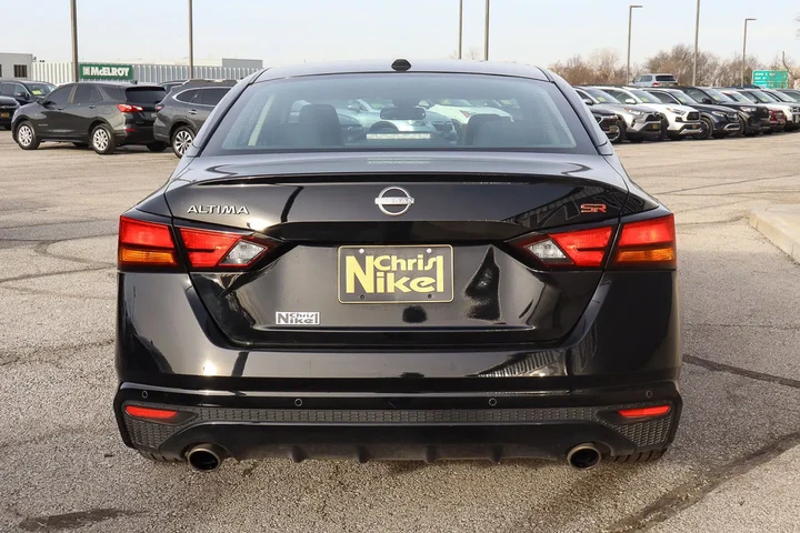 $20488 : 2024 Altima 2.5 SR Sedan image 5