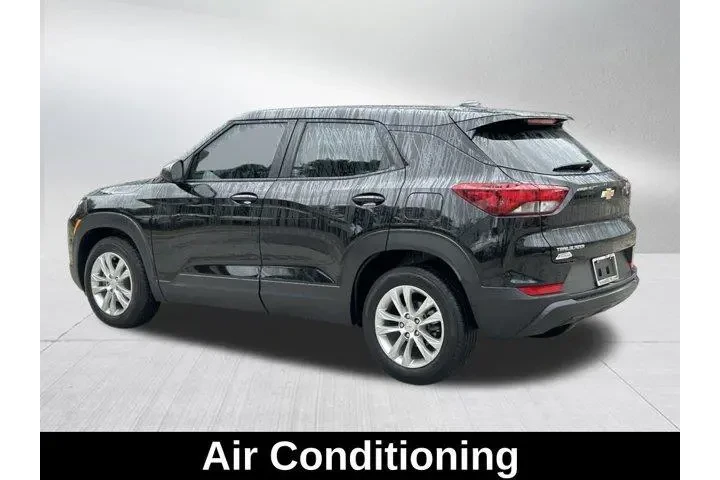 $17477 : Chevrolet Trailblazer 2023 L image 8