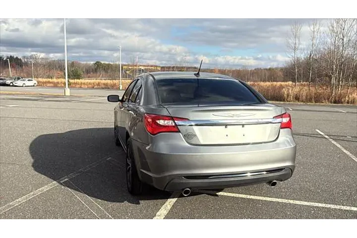 $8799 : Chrysler 200 2013 Limited 4d image 10