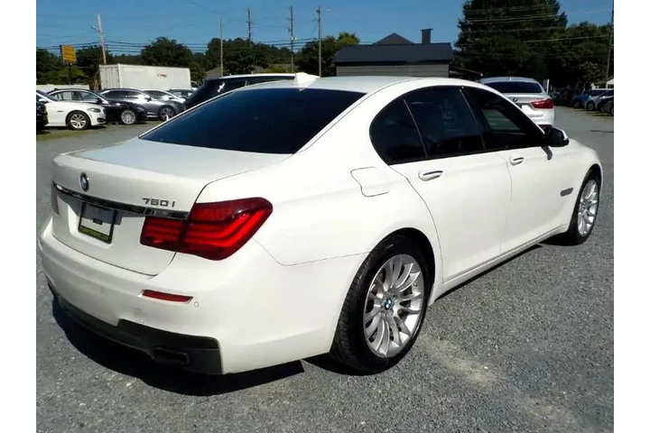 $12737 : 2014 7-Series 750i image 5