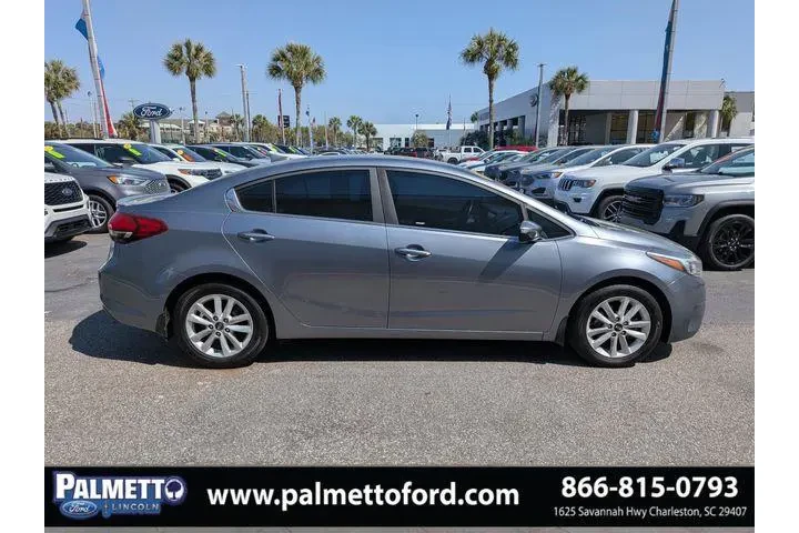 $10997 : Kia Forte 2017 S 4dr Sedan image 2