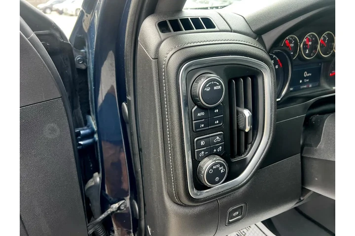 $29900 : Chevrolet Silverado 1500 202 image 10