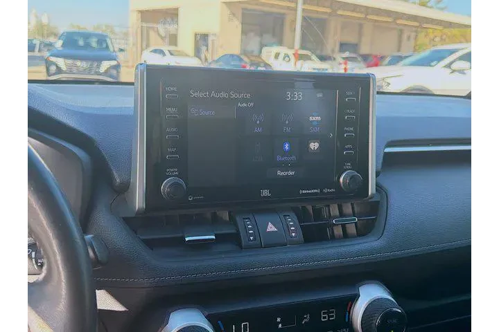 $17999 : Toyota RAV4 2019 XLE Premium image 10