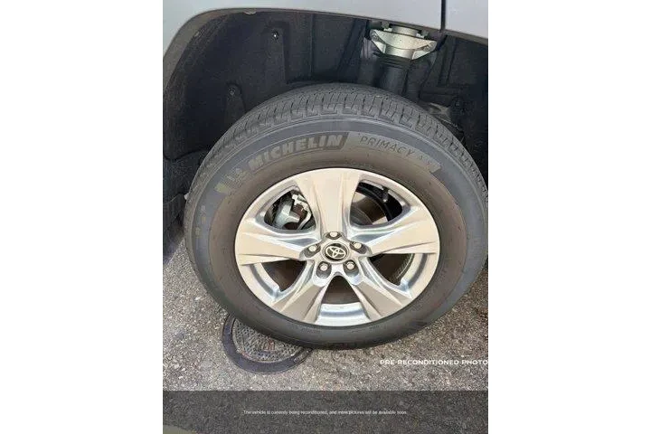 $32995 : Toyota RAV4 2025 XLE 4dr SUV image 6