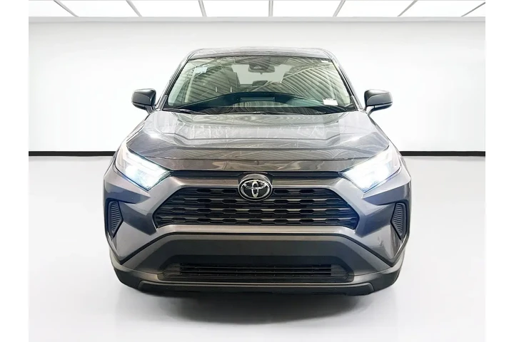 $25209 : Toyota RAV4 2023 LE 4dr SUV image 2