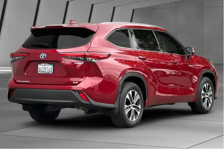 $35900 : Toyota Highlander Hybrid 202 image 2