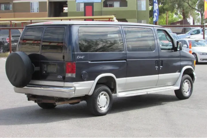 $9995 : 2003 E-Series E-150 XLT image 8