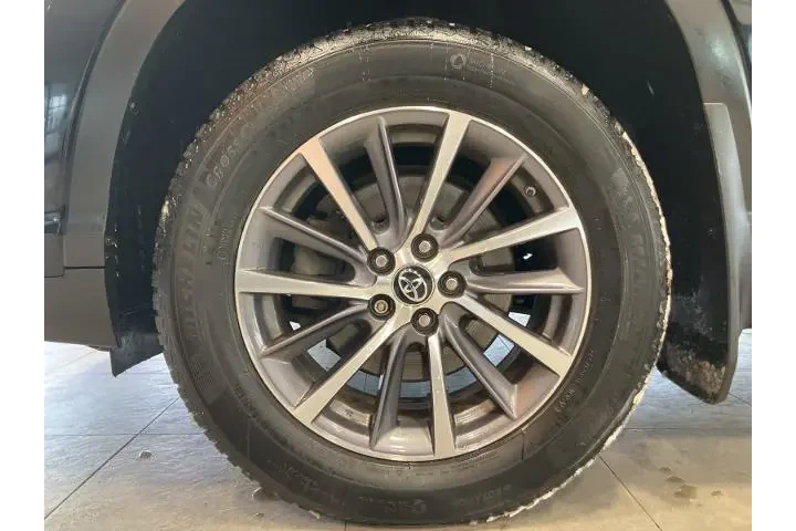 $24900 : Toyota Highlander Hybrid 201 image 9