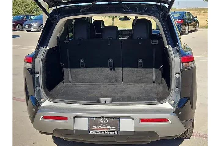 $34000 : Nissan Pathfinder 2023 SL 4d image 9