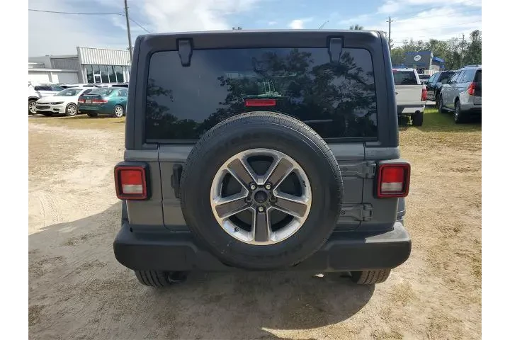 $28399 : Jeep Wrangler Unlimited 2021 image 8