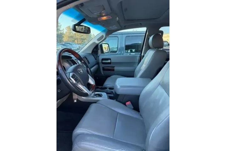 $35505 : Toyota Sequoia 2016 4x4 Plat image 4