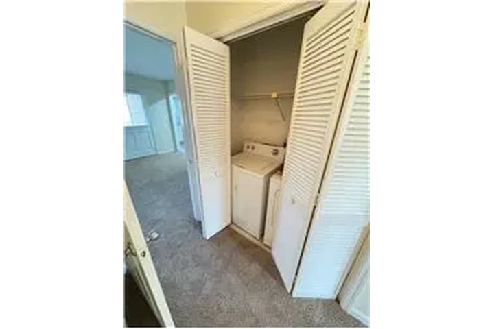 $1700 : Rental property with 2 bedro image 9